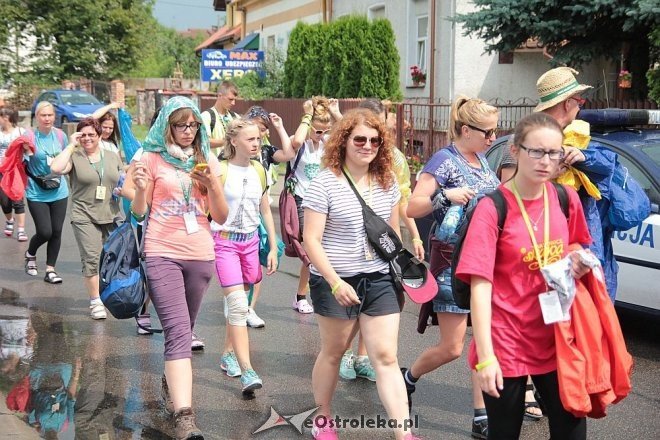 Piesza ełcka pielgrzymka na Jasną Górę zawitała do Ostrołęki [31.07.2014] - zdjęcie #40 - eOstroleka.pl