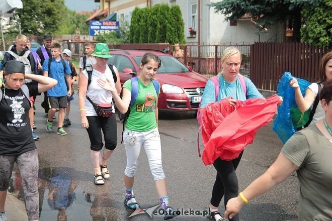 Piesza ełcka pielgrzymka na Jasną Górę zawitała do Ostrołęki [31.07.2014] - zdjęcie #43 - eOstroleka.pl