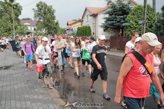 Piesza ełcka pielgrzymka na Jasną Górę zawitała do Ostrołęki [31.07.2014] - zdjęcie #64 - eOstroleka.pl