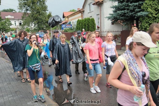 Piesza ełcka pielgrzymka na Jasną Górę zawitała do Ostrołęki [31.07.2014] - zdjęcie #68 - eOstroleka.pl