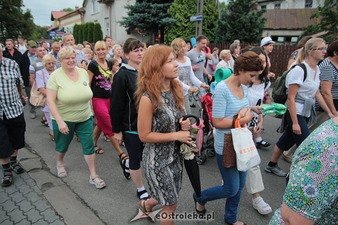 Ostrołęccy pielgrzymi wyruszyli na Jasną Górę [01.08.2014] - zdjęcie #32 - eOstroleka.pl