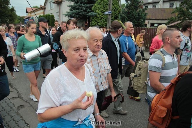 Ostrołęccy pielgrzymi wyruszyli na Jasną Górę [01.08.2014] - zdjęcie #31 - eOstroleka.pl