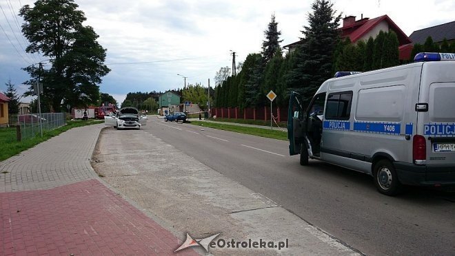 Wypadek w Damiętach [18.08.2014] - zdjęcie #2 - eOstroleka.pl
