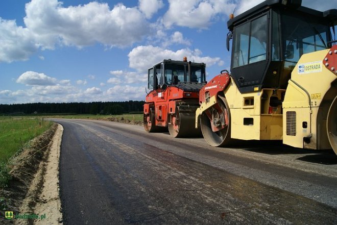 Prace drogowe w Piaseczni [26.08.2014] - zdjęcie #2 - eOstroleka.pl
