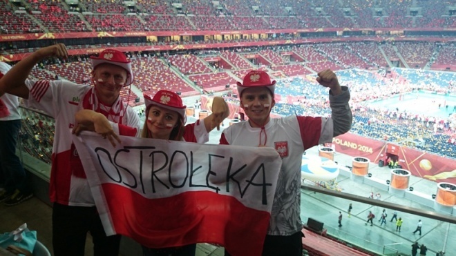 Kibice z Ostrołęki na meczu otwarcia Mistrzostw Świata (30.08.2014) - zdjęcie #13 - eOstroleka.pl