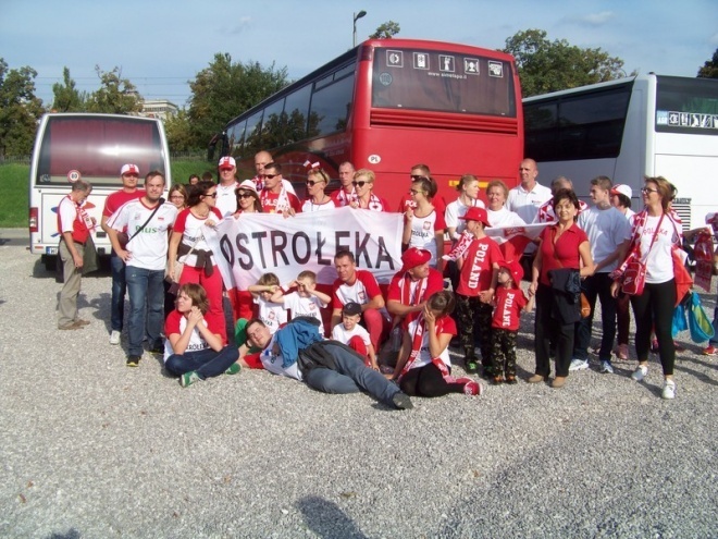 Kibice z Ostrołęki na meczu otwarcia Mistrzostw Świata (30.08.2014) - zdjęcie #10 - eOstroleka.pl