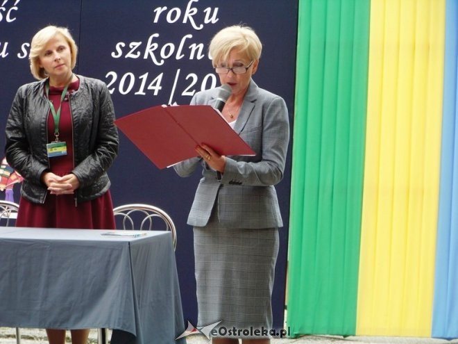 Rozpoczęcie roku szkolnego 2014/15 - Gimnazjum nr 1 i Gimnazjum nr 2 w Ostrołęce (01.09.2014) - zdjęcie #37 - eOstroleka.pl
