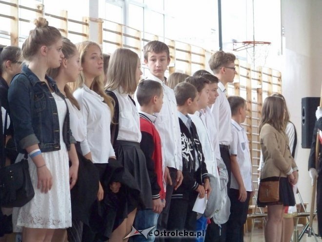 Rozpoczęcie roku szkolnego 2014/15 - Gimnazjum nr 1 i Gimnazjum nr 2 w Ostrołęce (01.09.2014) - zdjęcie #6 - eOstroleka.pl
