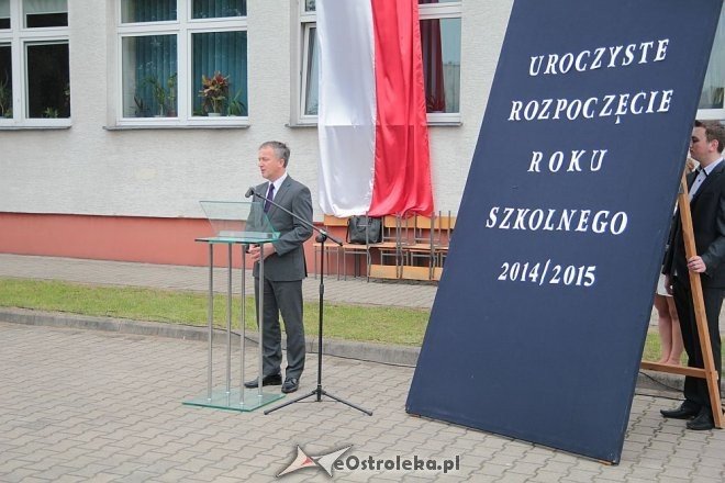 Uczniowie ZS nr 5 uroczyście przywitali nowy rok szkolny [01.09.2014] - zdjęcie #59 - eOstroleka.pl