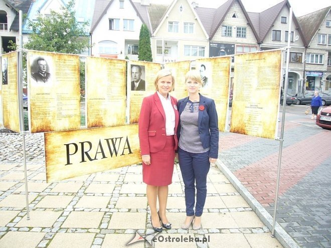 Odsłonięcie wystawy Jaworzniaków na skwerze im. Lecha Kaczyńskiego [09.09.2014] - zdjęcie #2 - eOstroleka.pl