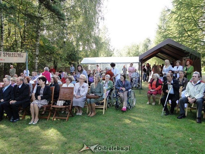 Pożegnanie Lata w Domu Pomocy Społecznej w Ostrołęce [10.09.2014] - zdjęcie #10 - eOstroleka.pl