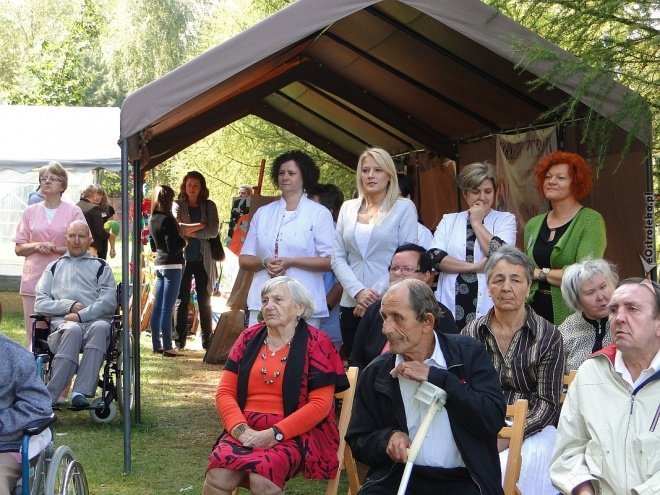 Pożegnanie Lata w Domu Pomocy Społecznej w Ostrołęce [10.09.2014] - zdjęcie #13 - eOstroleka.pl