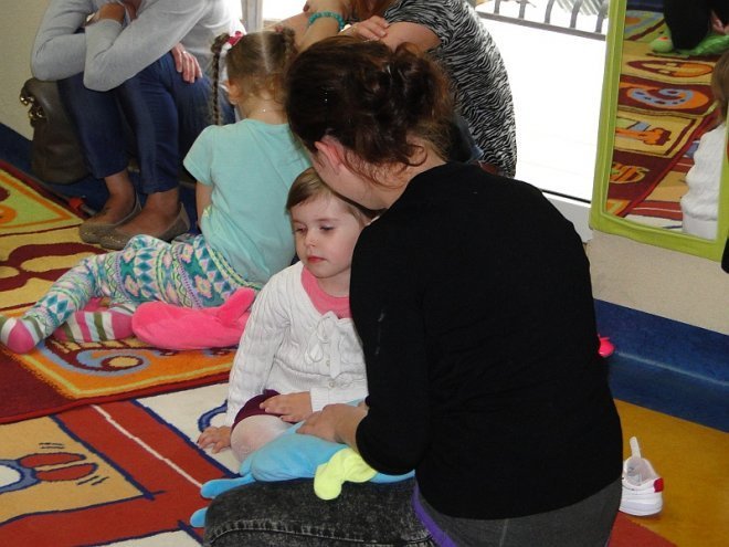 Zobacz jak wygląda lekcja pokazowa dla 3-latków w Szkole Języków Obcych Konwersatorium [10.09.2014] - zdjęcie #16 - eOstroleka.pl