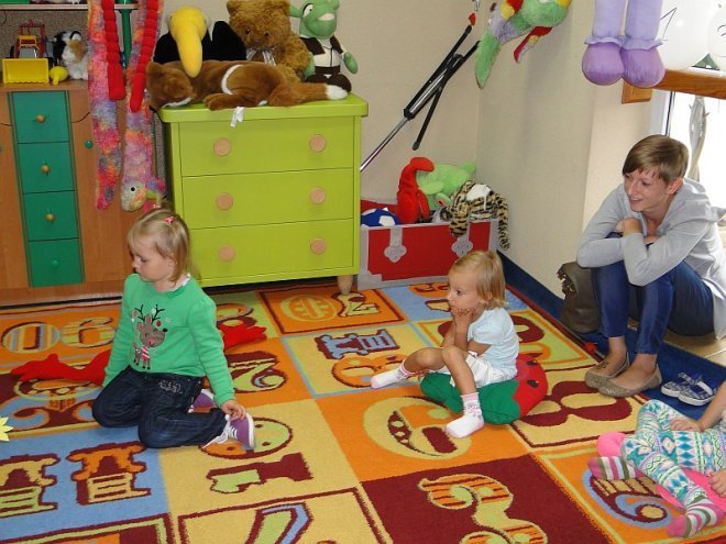 Zobacz jak wygląda lekcja pokazowa dla 3-latków w Szkole Języków Obcych Konwersatorium [10.09.2014] - zdjęcie #19 - eOstroleka.pl