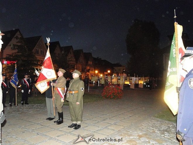 Miejskie obchody 75. rocznicy zdradzieckiej napaści Związku Sowieckiego na Polskę [17.09.2014] - zdjęcie #16 - eOstroleka.pl
