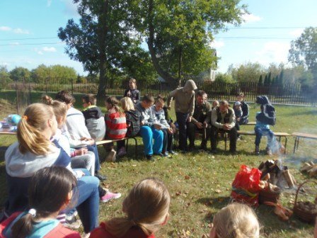 Święto Pieczonego Ziemniaka w Szkole Podstawowej w Pasiekach - zdjęcie #6 - eOstroleka.pl
