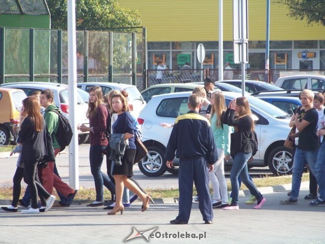 Ćwiczenia strażackie w Gimnazjum nr 1 [29.09.2014] - zdjęcie #16 - eOstroleka.pl