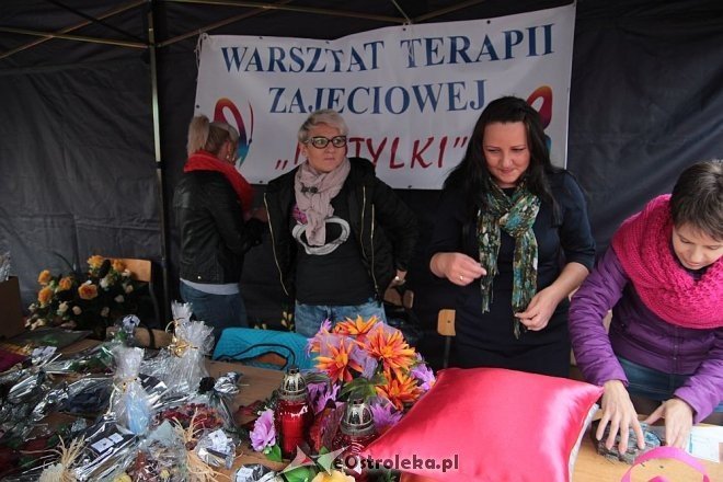 Miejskie obchody Dnia Walki z Ubóstwem [17.10.2014] - zdjęcie #13 - eOstroleka.pl