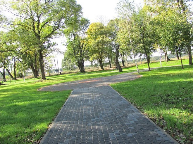 Pasieki mają nowy parki i chodniki - zdjęcie #8 - eOstroleka.pl