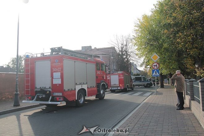 Alarm bombowy w Sądzie Okręgowym w Ostrołęce [22.10.2014] - zdjęcie #1 - eOstroleka.pl
