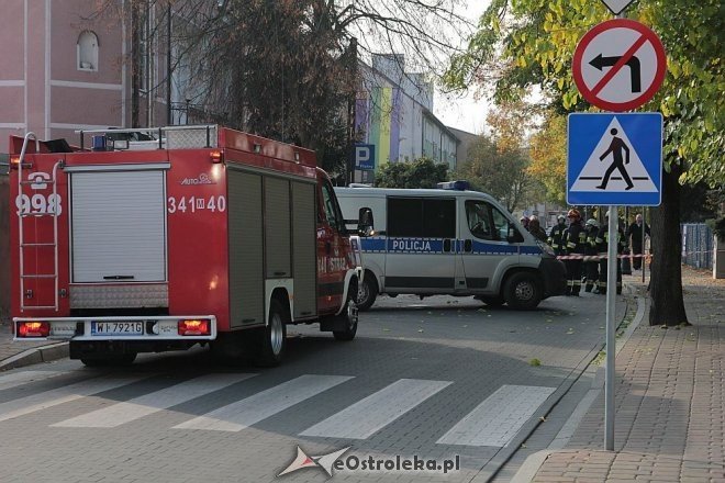 Alarm bombowy w Sądzie Okręgowym w Ostrołęce [22.10.2014] - zdjęcie #2 - eOstroleka.pl