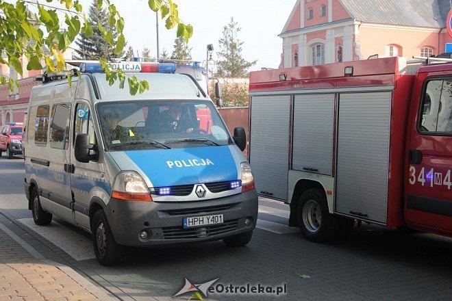Alarm bombowy w Sądzie Okręgowym w Ostrołęce [22.10.2014] - zdjęcie #5 - eOstroleka.pl