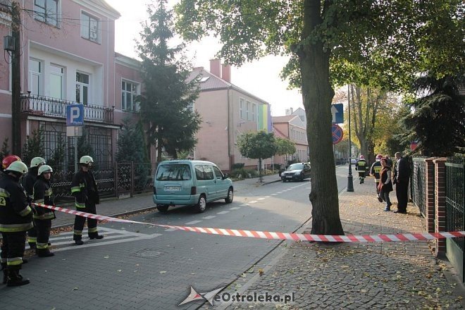 Alarm bombowy w Sądzie Okręgowym w Ostrołęce [22.10.2014] - zdjęcie #12 - eOstroleka.pl