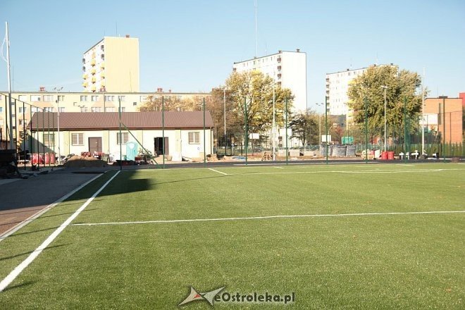 Budowa kompleksu boisk przy „metalówce” na finiszu [ZDJĘCIA] - zdjęcie #3 - eOstroleka.pl