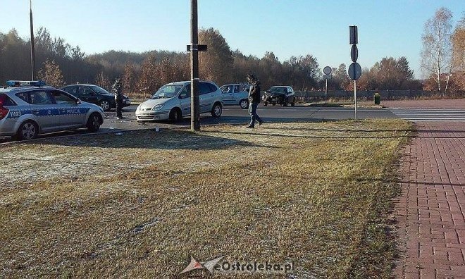 Ostrołęka: Wypadek na skrzyżowaniu Jana Pawła II i Berlinga [28.10.2014] - zdjęcie #1 - eOstroleka.pl