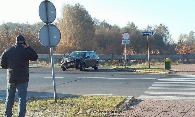 Ostrołęka: Wypadek na skrzyżowaniu Jana Pawła II i Berlinga [28.10.2014] - zdjęcie #6 - eOstroleka.pl
