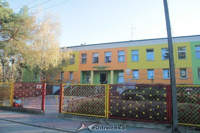 Pożar w Przedszkolu Miejskim nr 5. Ewakuowano około 85 przedszkolaków [28.10.2014] - zdjęcie #1 - eOstroleka.pl