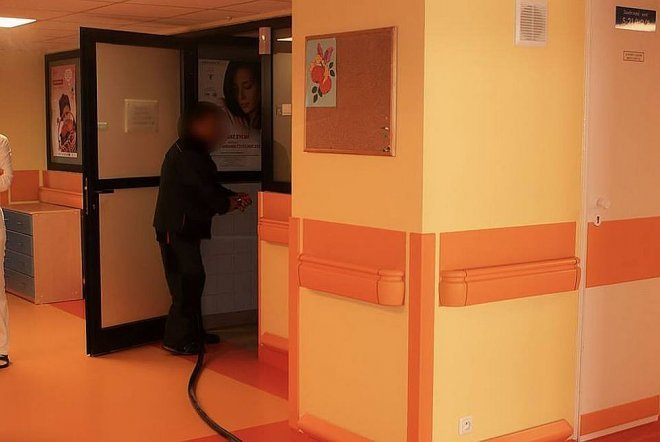 Ostrołęka: Pożar na oddziale dziecięcym ostrołęckiego szpitala [28.10.2014] - zdjęcie #3 - eOstroleka.pl