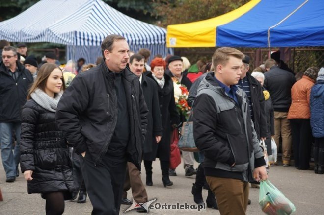 Procesja na cmentarzu parafialnym [01.11.2014] - zdjęcie #33 - eOstroleka.pl