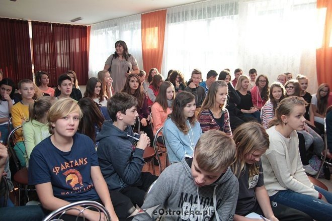 Ostrołęccy gimnazjaliści uczą się hiszpańskiego z Aldesą [05.11.2014] - zdjęcie #17 - eOstroleka.pl