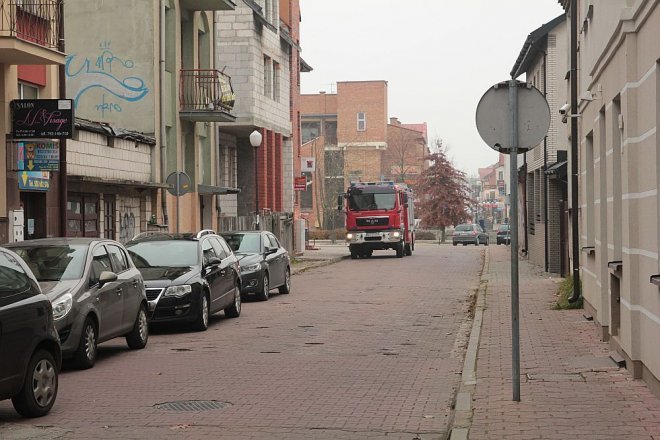 Kolejny alarm bombowy w ostrołęckiej „skarbówce”, prokuraturze i Urzędzie Celnym [13.11.2014] - zdjęcie #4 - eOstroleka.pl