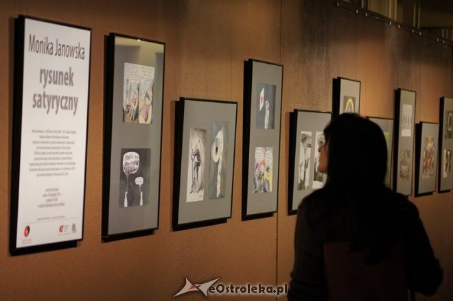 Wernisaż wystawy rysunków Moniki Janowskiej (14.11.2014) - zdjęcie #4 - eOstroleka.pl