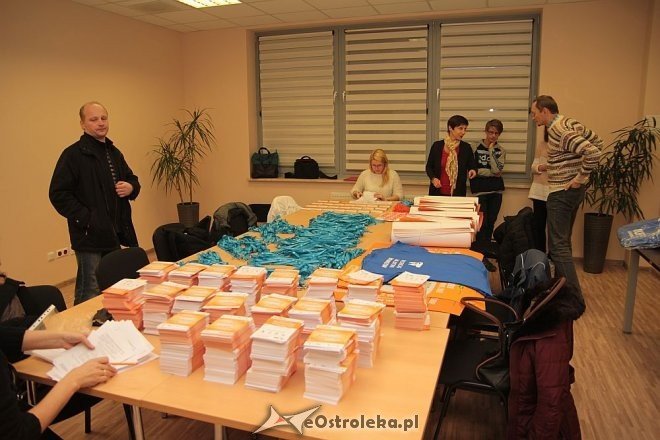 Liderzy MIS gotowi na kolejną zbiórkę żywności [26.11.2014] - zdjęcie #6 - eOstroleka.pl