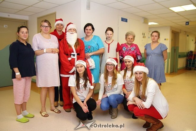 Akcja Święty Mikołaj Kwiatu Kobiecości w ostrołęckim szpitalu [ZDJĘCIA] - zdjęcie #21 - eOstroleka.pl