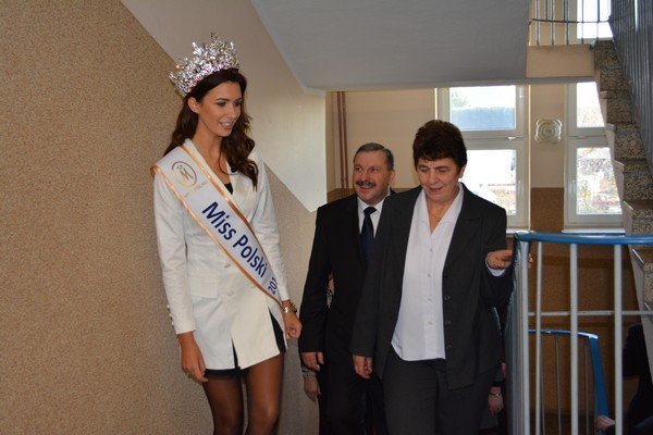 Miss Polski odwiedziła Urząd Gminy Łyse - zdjęcie #2 - eOstroleka.pl