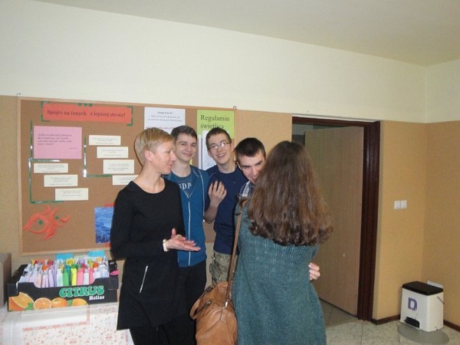 Wigilijne spotkanie Klubu Comenius w Gimnazjum nr 1 [15.12.2014] - zdjęcie #1 - eOstroleka.pl