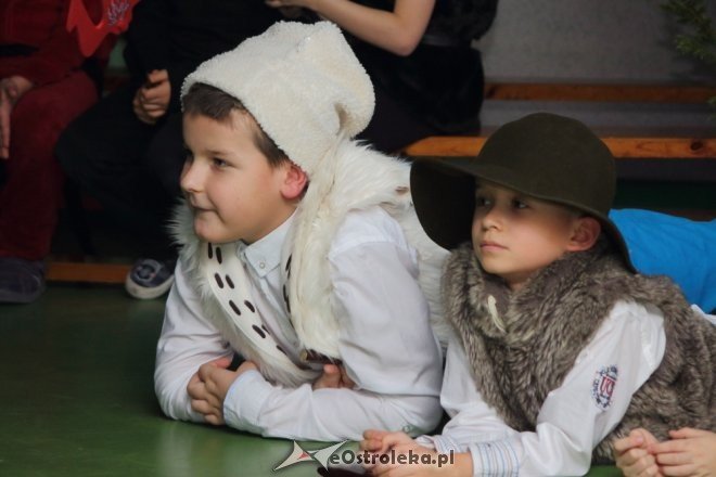 Ostrołęka: Jasełka w wykonaniu uczniów „dziesiątki” [17.12.2014] - zdjęcie #18 - eOstroleka.pl