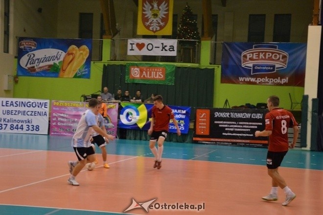 Nocna Liga Futsalu - 2. kolejka [20.12.2014] - zdjęcie #9 - eOstroleka.pl