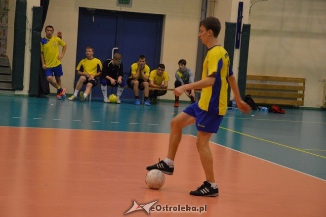 Nocna Liga Futsalu - 2. kolejka [20.12.2014] - zdjęcie #13 - eOstroleka.pl