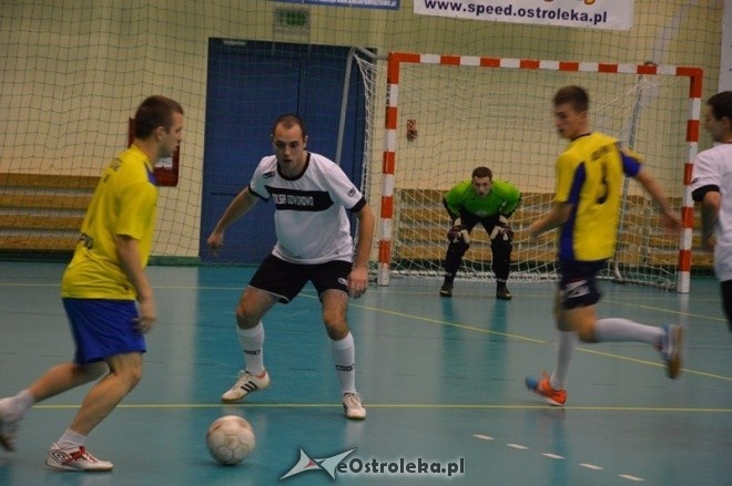 Nocna Liga Futsalu - 2. kolejka [20.12.2014] - zdjęcie #21 - eOstroleka.pl
