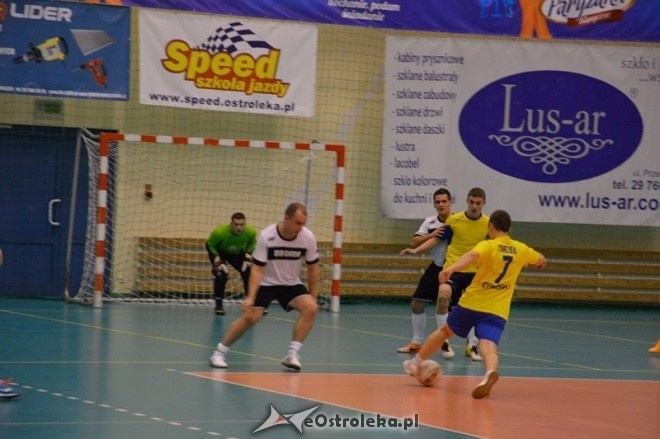 Nocna Liga Futsalu - 2. kolejka [20.12.2014] - zdjęcie #23 - eOstroleka.pl