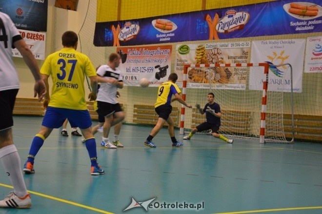 Nocna Liga Futsalu - 2. kolejka [20.12.2014] - zdjęcie #46 - eOstroleka.pl
