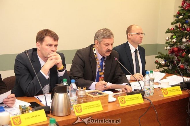 IV sesja Rady Miasta Ostrołęki [30.12.2014] - zdjęcie #3 - eOstroleka.pl