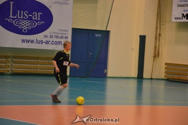 Nocna Liga Futsalu - 4. kolejka [02.01.2015] - zdjęcie #65 - eOstroleka.pl