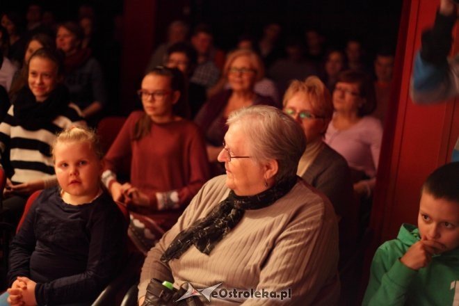 „Babciu, jakie znasz bajki?” w wykonaniu słuchaczy OUTW [23.01.2015] - zdjęcie #9 - eOstroleka.pl