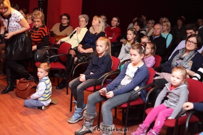 „Babciu, jakie znasz bajki?” w wykonaniu słuchaczy OUTW [23.01.2015] - zdjęcie #15 - eOstroleka.pl